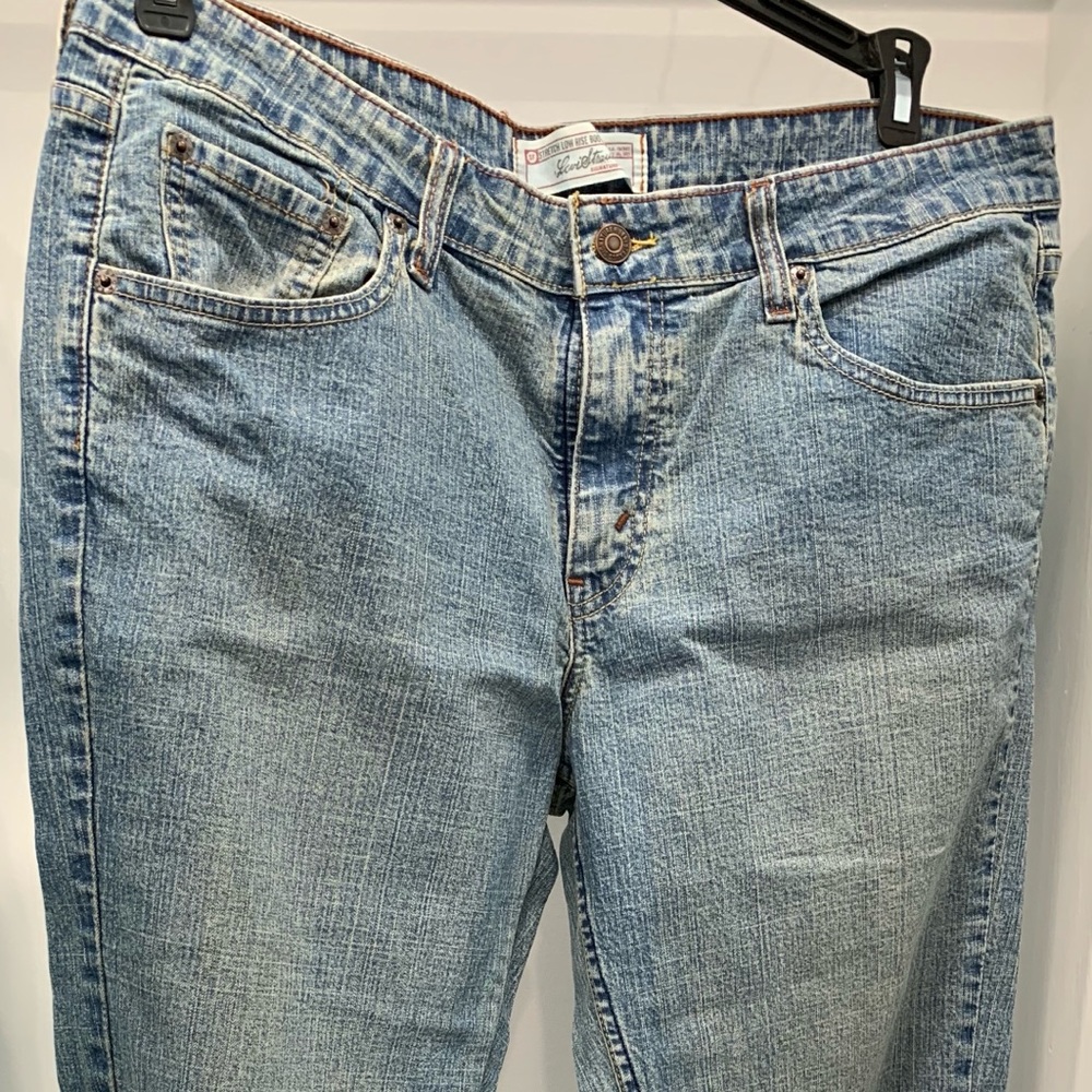 Women’s size 12 Levi’s jeans